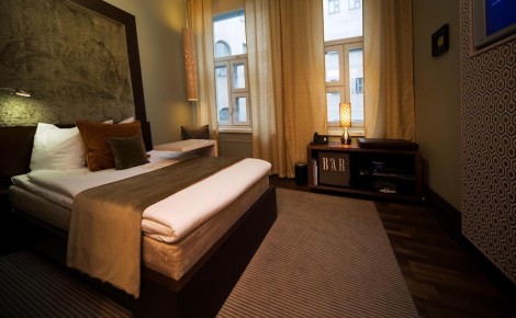Yö designhotellissa